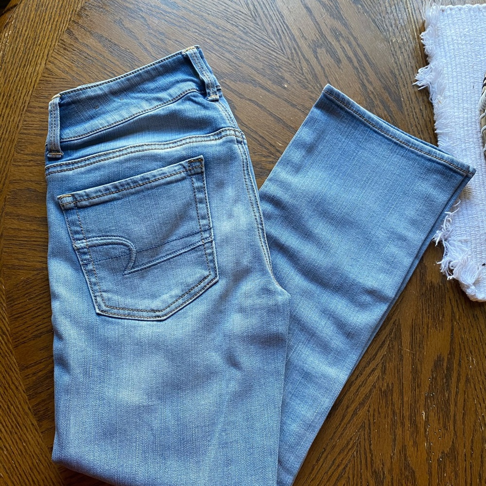 Adorable American Eagle Jeans